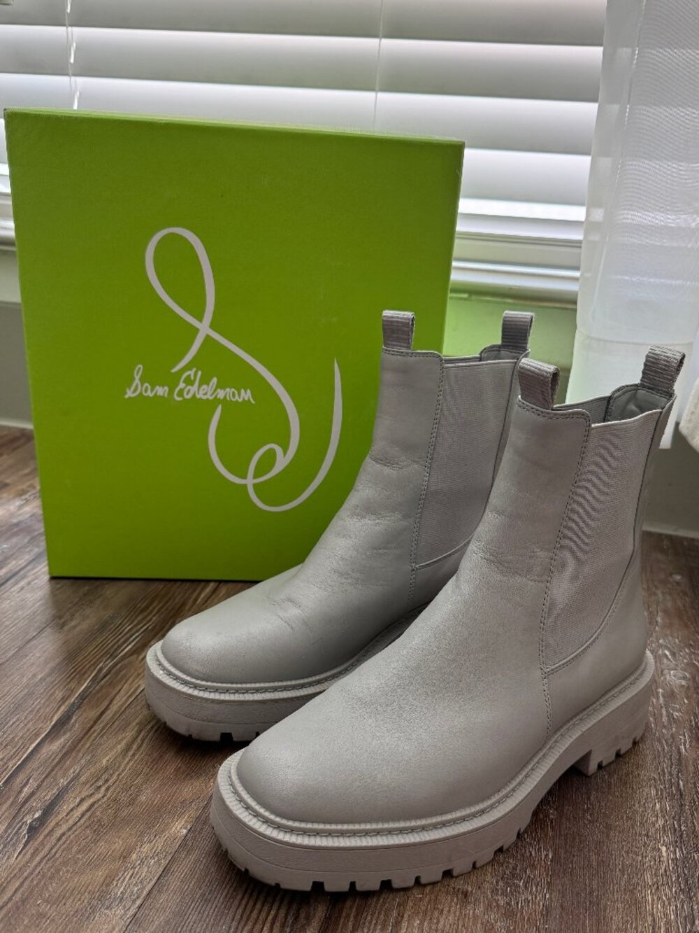 Sam Edelman Laguna Chelsea Boot - Pebble Grey - Women's Size 9
